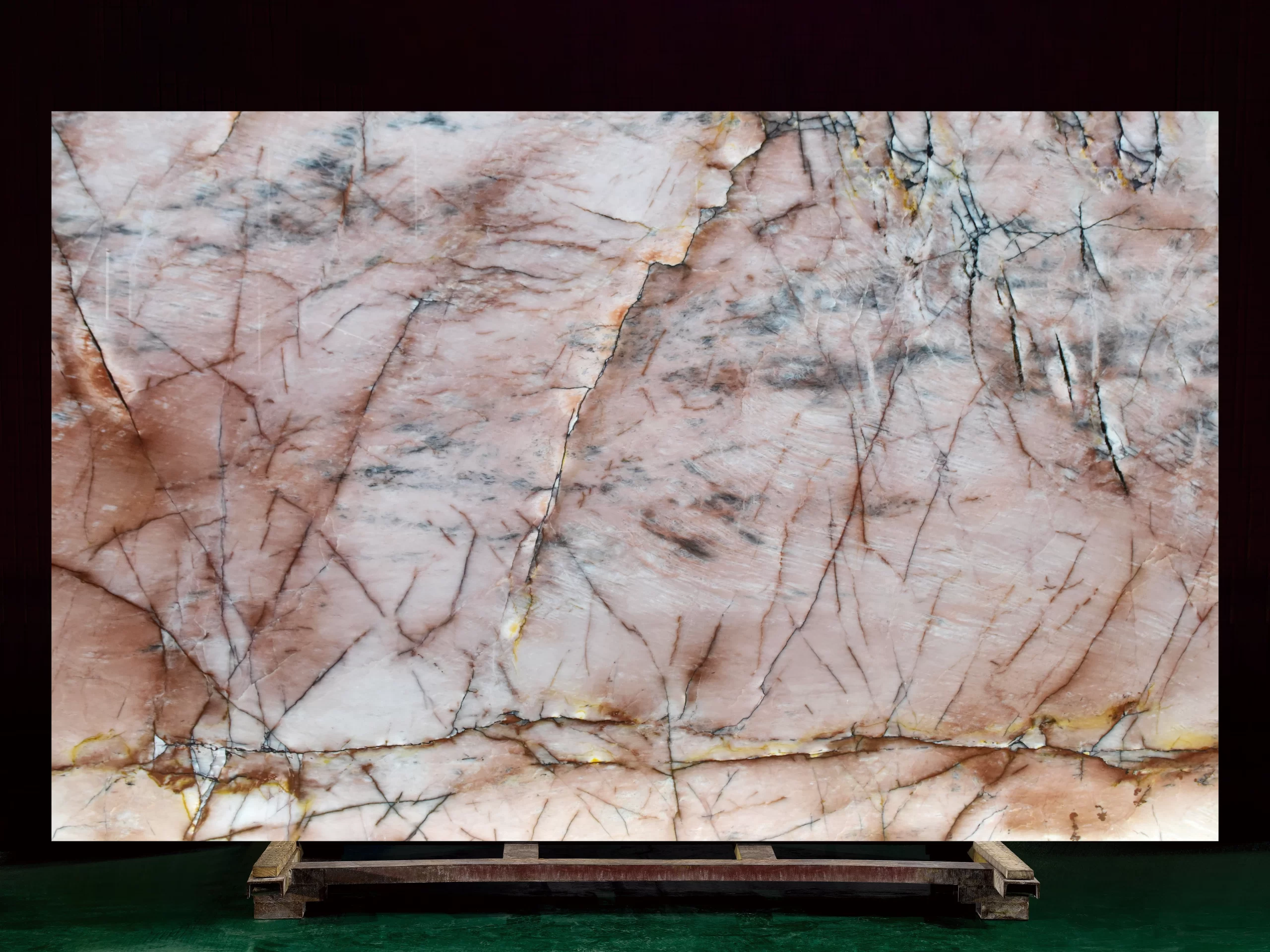 Cosmopolitan Quartzite Slab